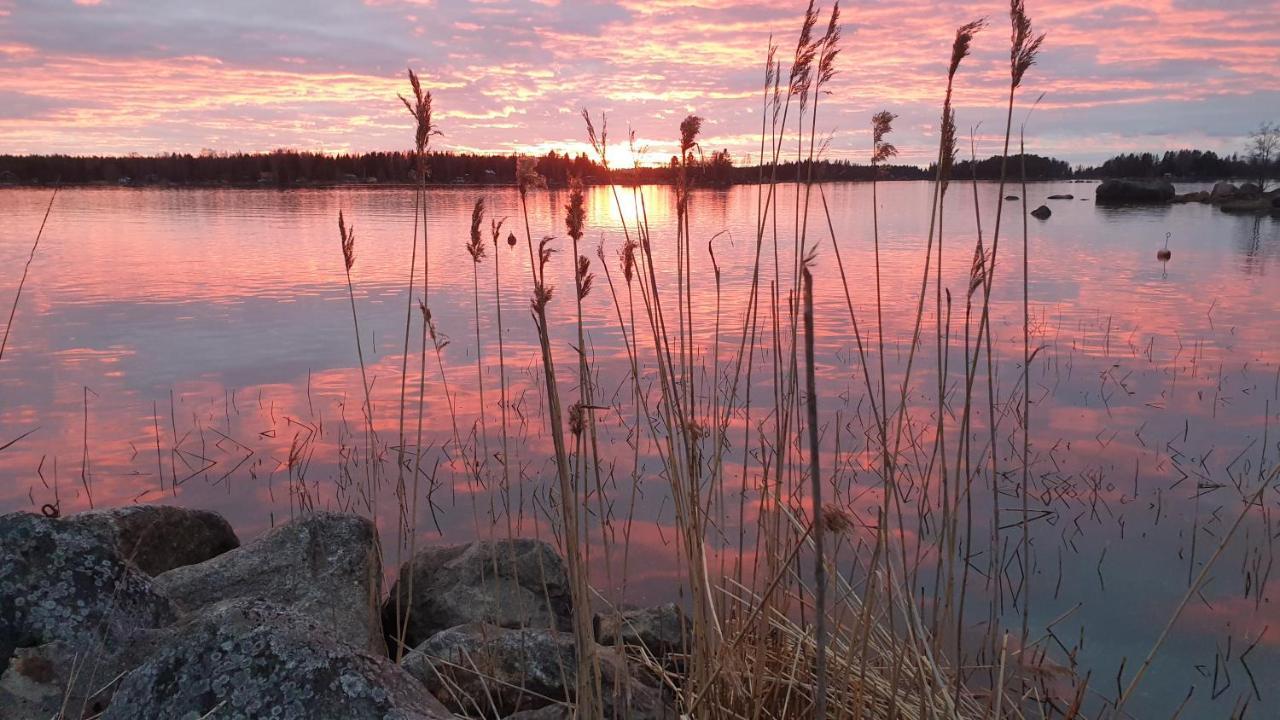 3 Bedroom Cottage With Sauna By The Sea Vaasa Exterior foto